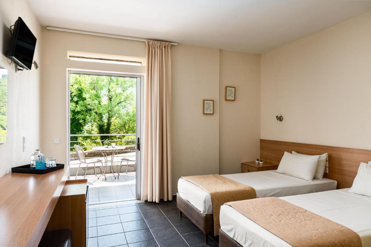 Gefiri Plakas Hotel, Tzoumerka Екстериор снимка