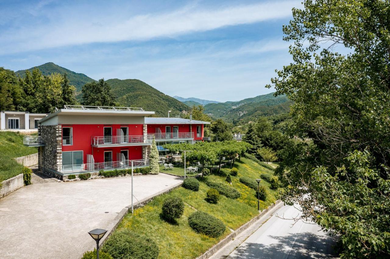 Gefiri Plakas Hotel, Tzoumerka Екстериор снимка