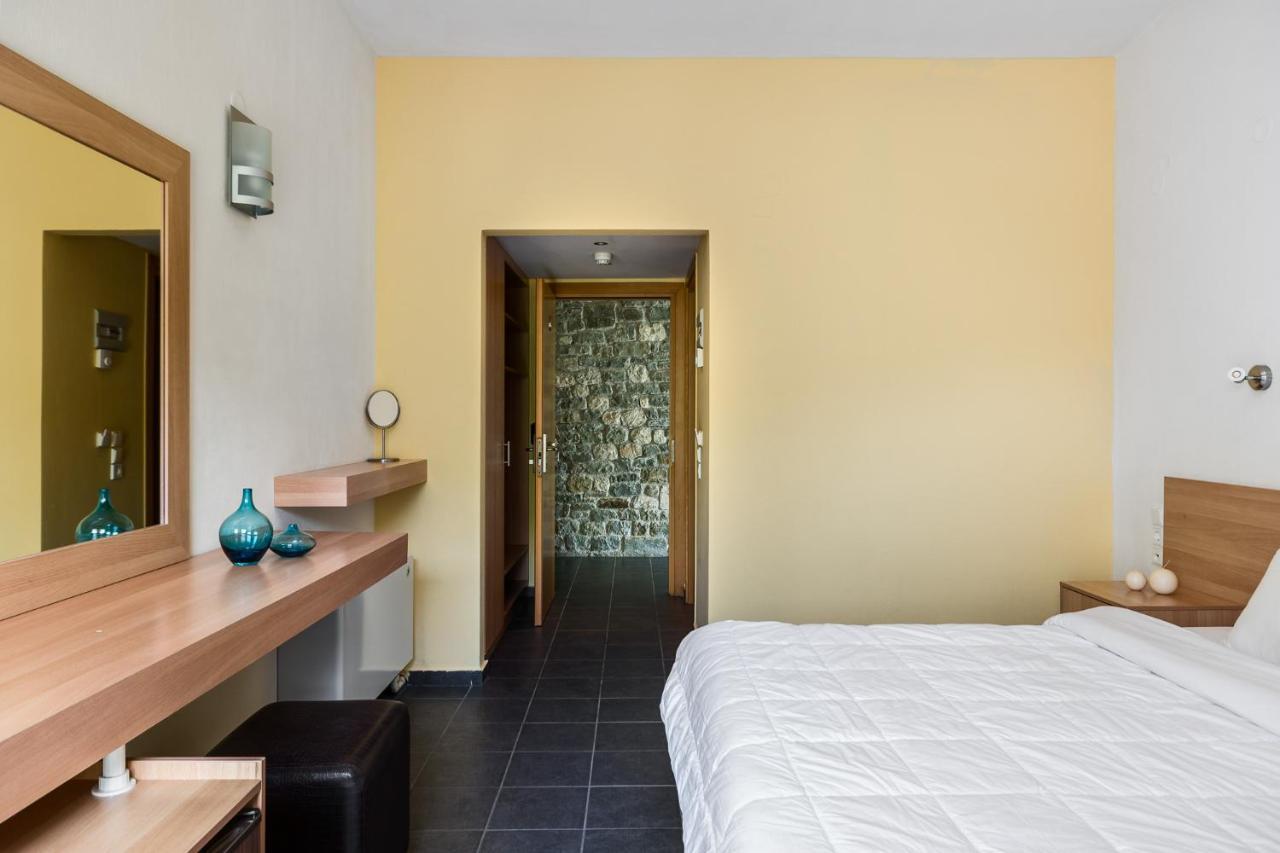Gefiri Plakas Hotel, Tzoumerka Екстериор снимка