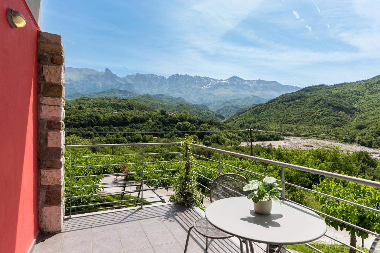Gefiri Plakas Hotel, Tzoumerka Екстериор снимка