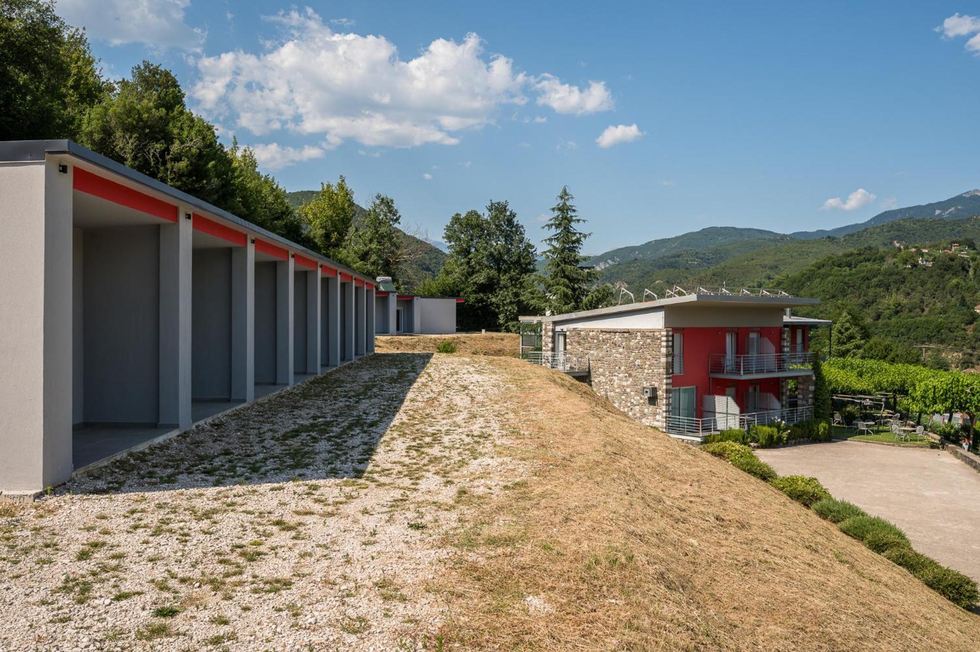 Gefiri Plakas Hotel, Tzoumerka Екстериор снимка
