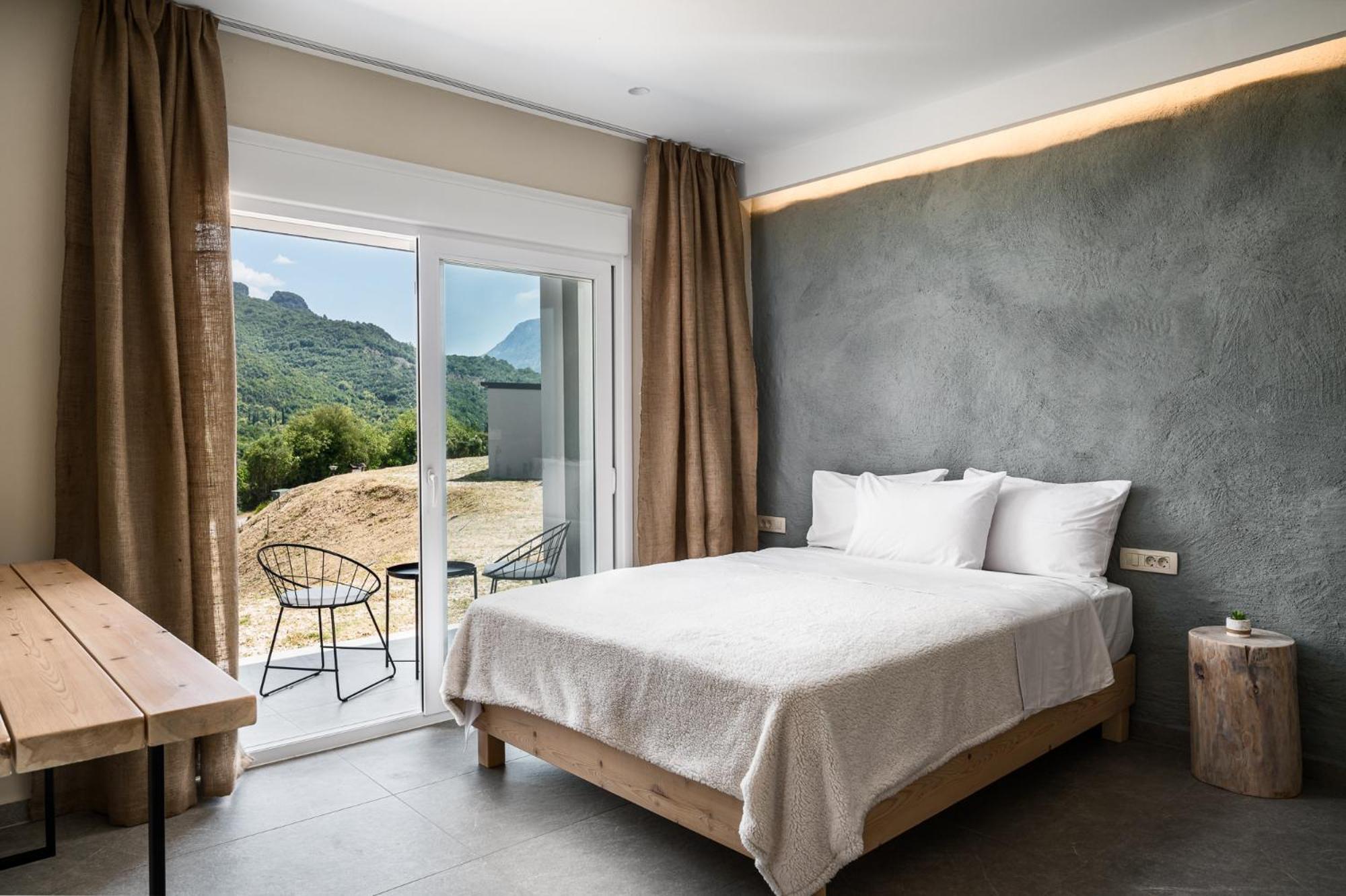 Gefiri Plakas Hotel, Tzoumerka Екстериор снимка