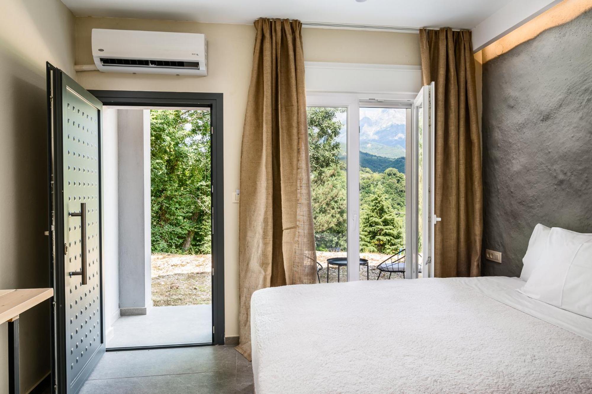 Gefiri Plakas Hotel, Tzoumerka Екстериор снимка